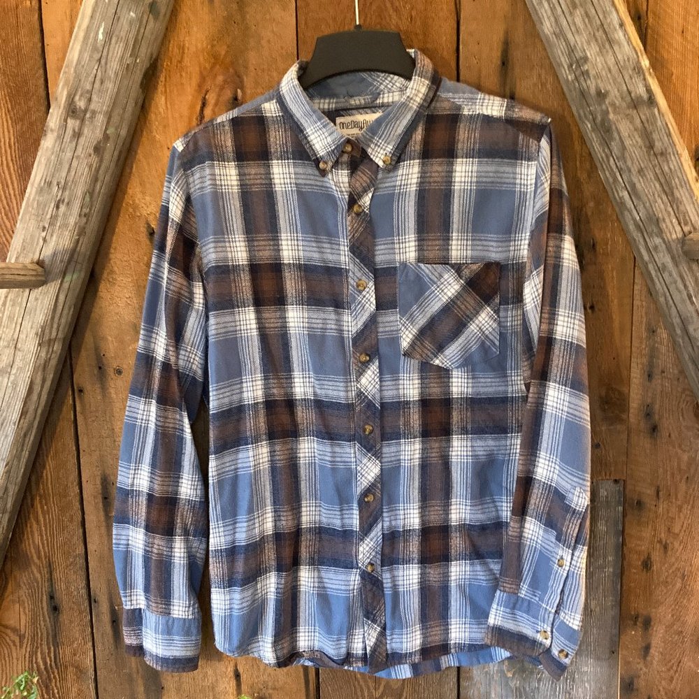One Day Away Men's Long Sleeve Brushed Flannel Shirt,  Blue/Brown Plaid,  Size M